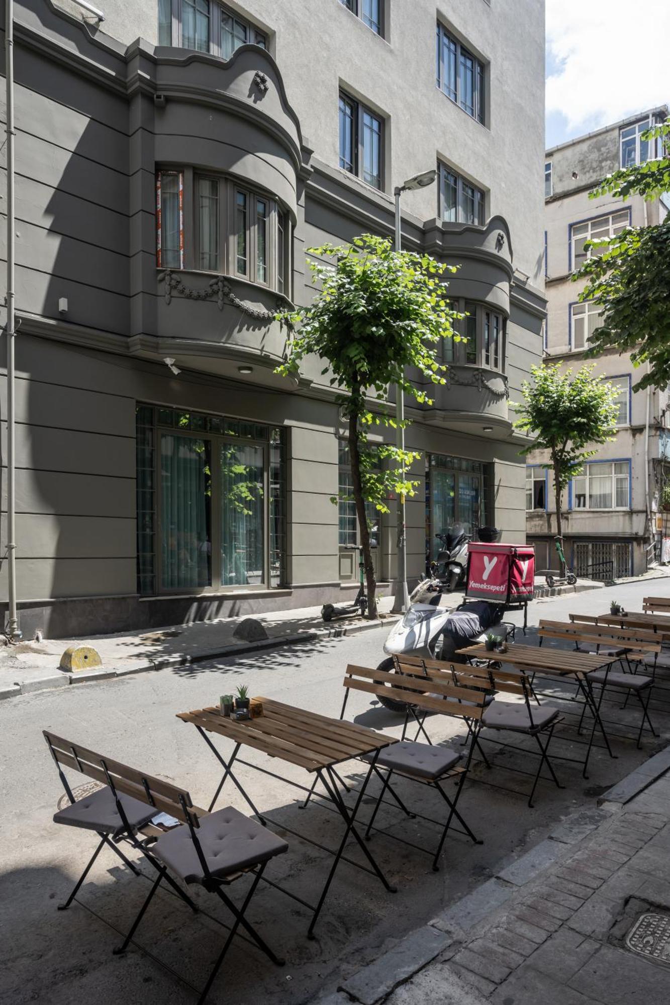 Noble Pangalti Hotel Истанбул Екстериор снимка