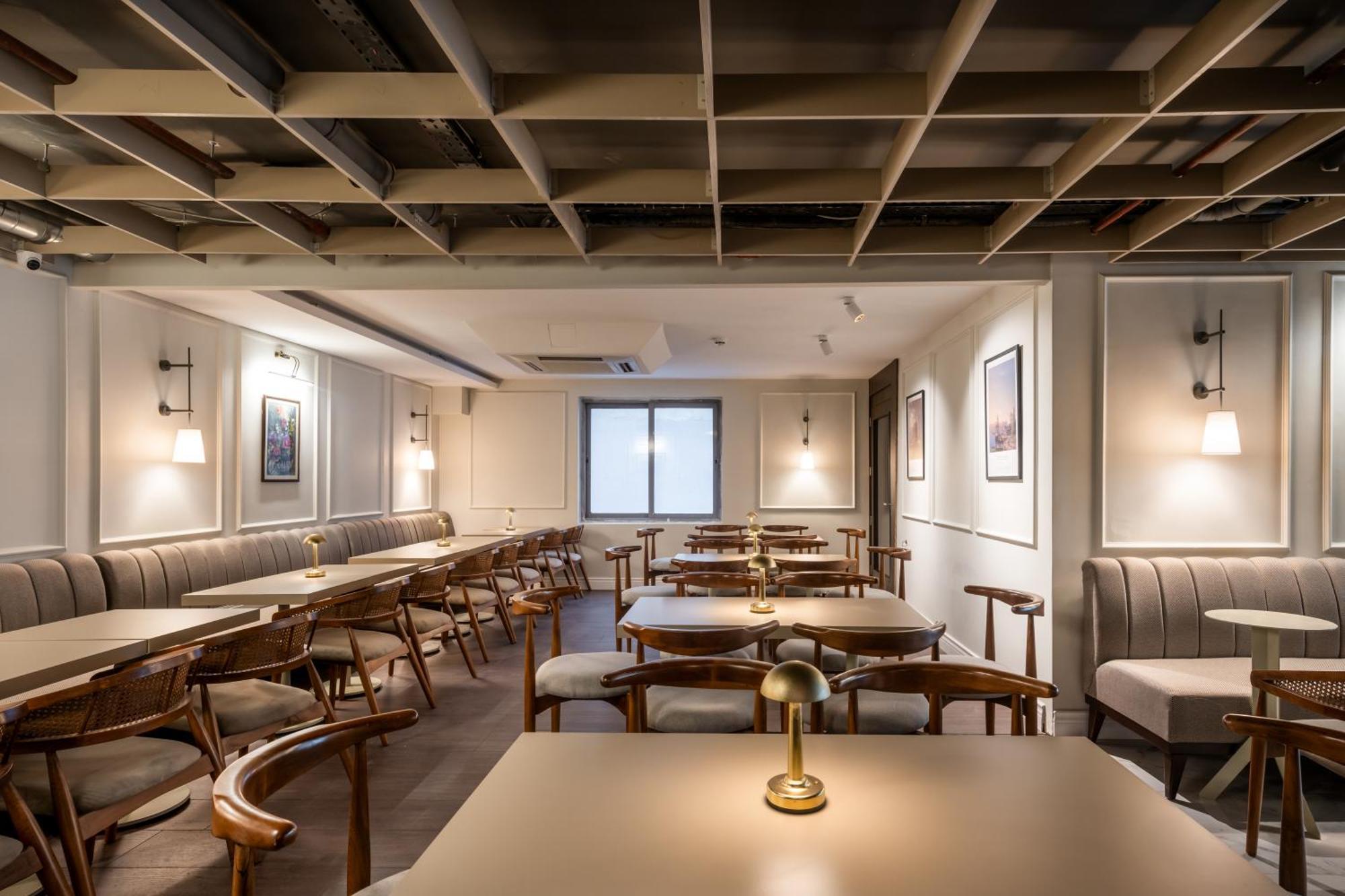 Noble Pangalti Hotel Истанбул Екстериор снимка