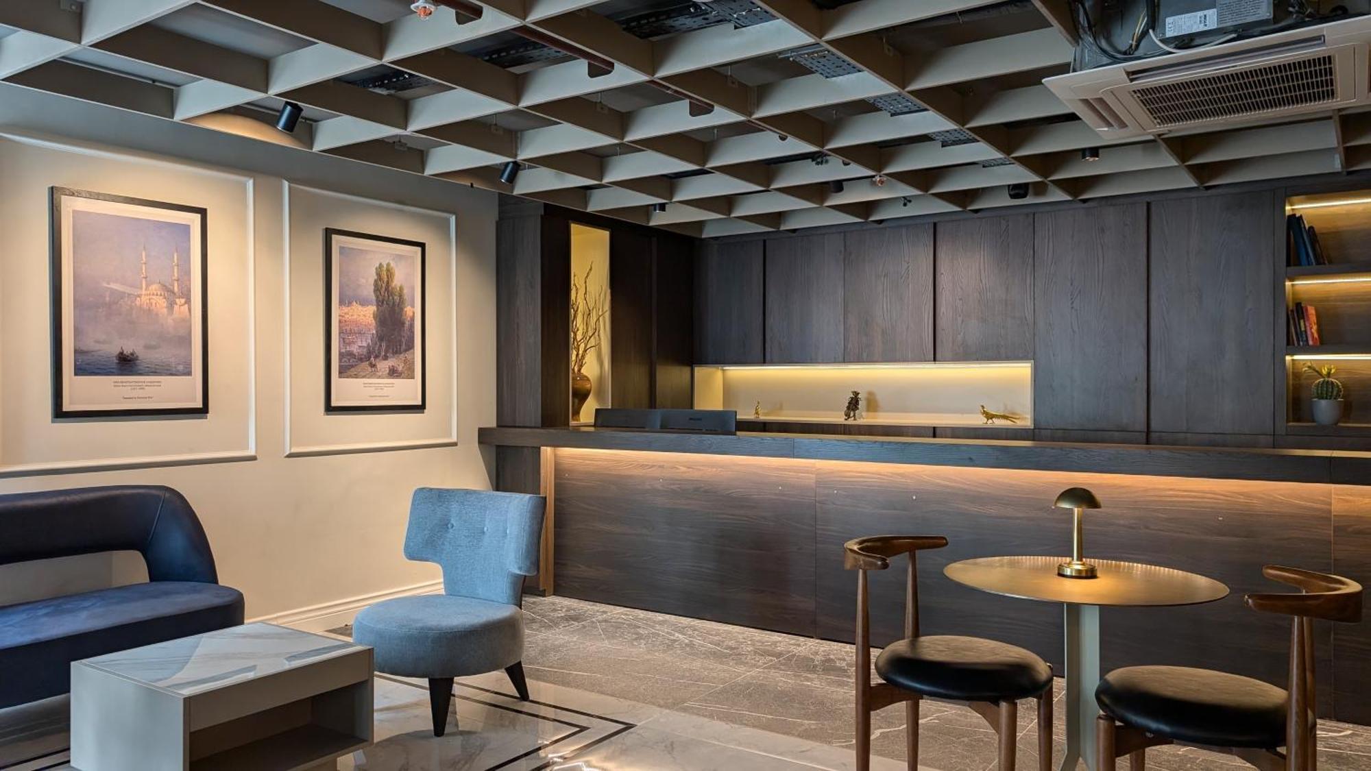 Noble Pangalti Hotel Истанбул Екстериор снимка