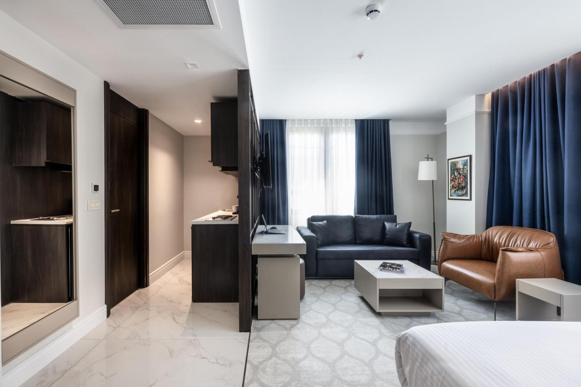 Noble Pangalti Hotel Истанбул Екстериор снимка