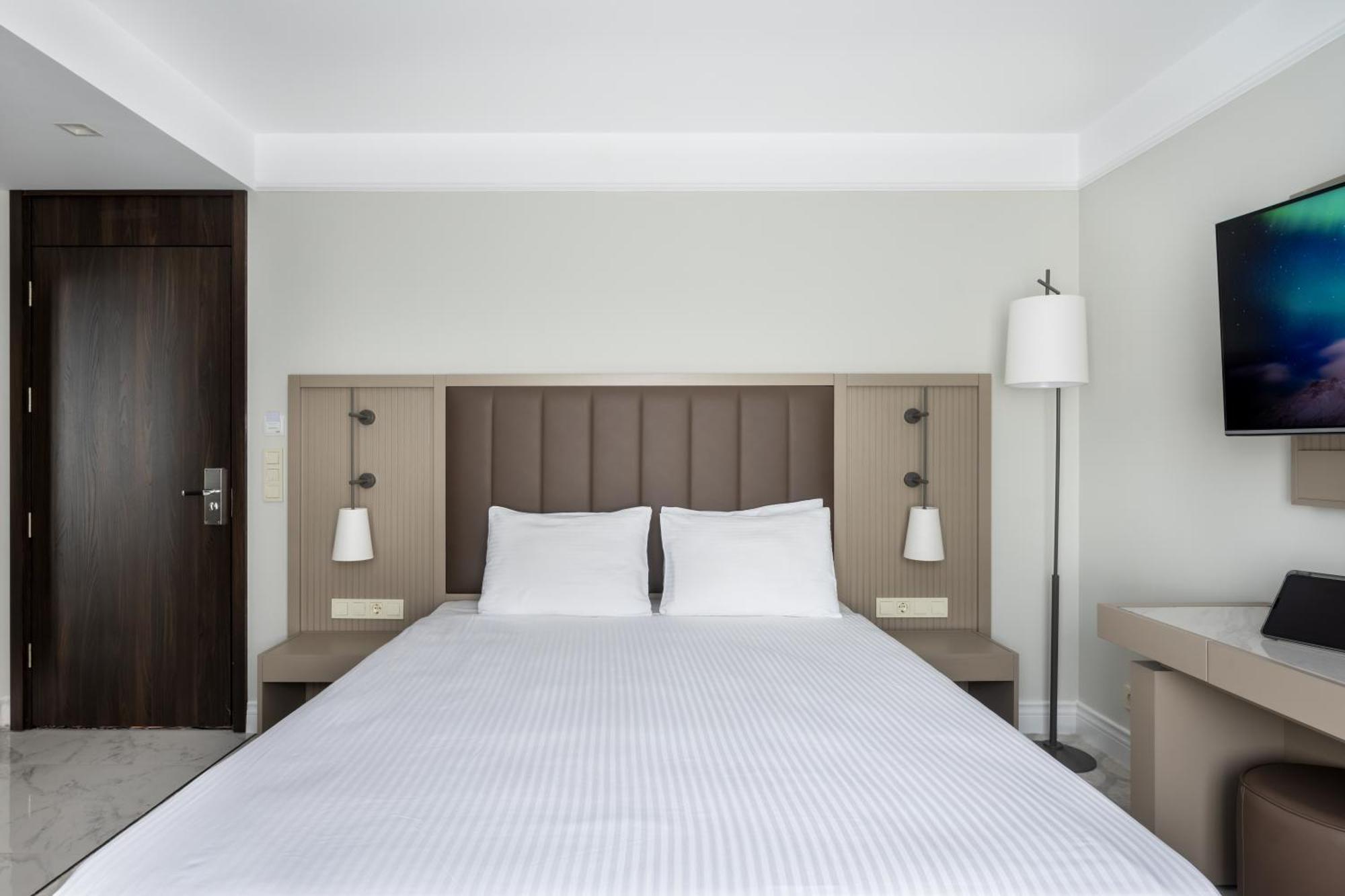 Noble Pangalti Hotel Истанбул Екстериор снимка