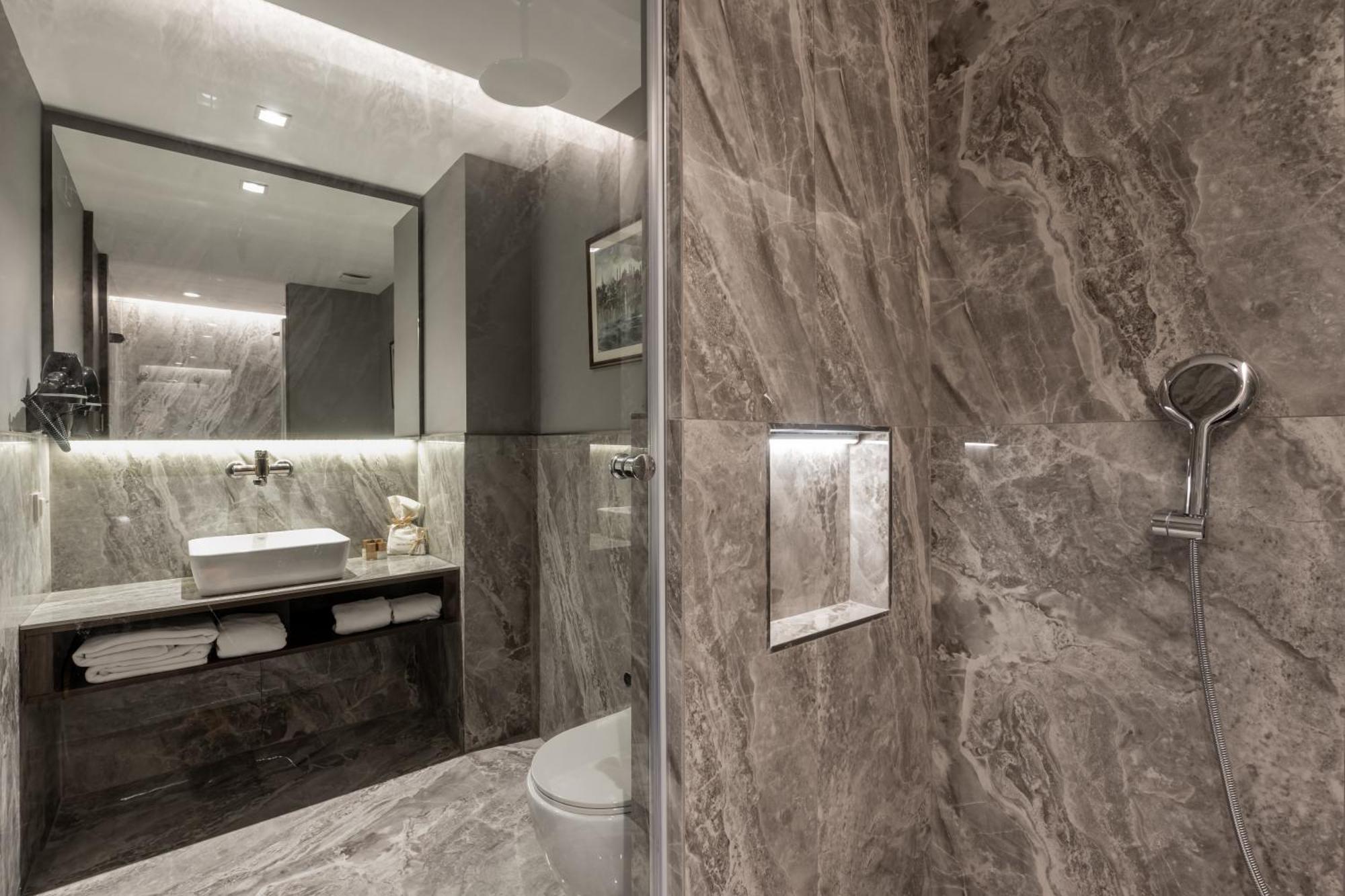 Noble Pangalti Hotel Истанбул Екстериор снимка