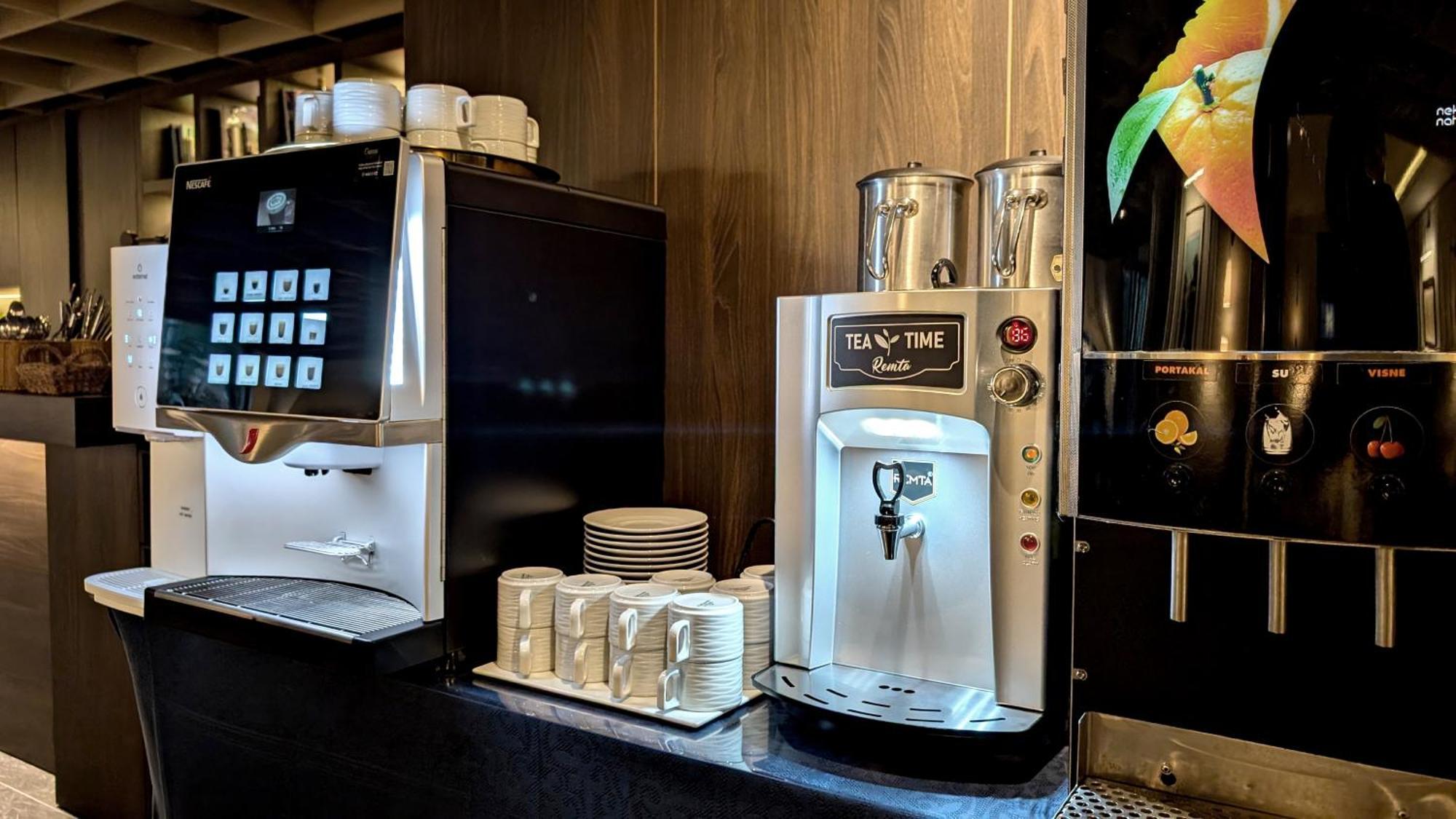 Noble Pangalti Hotel Истанбул Екстериор снимка
